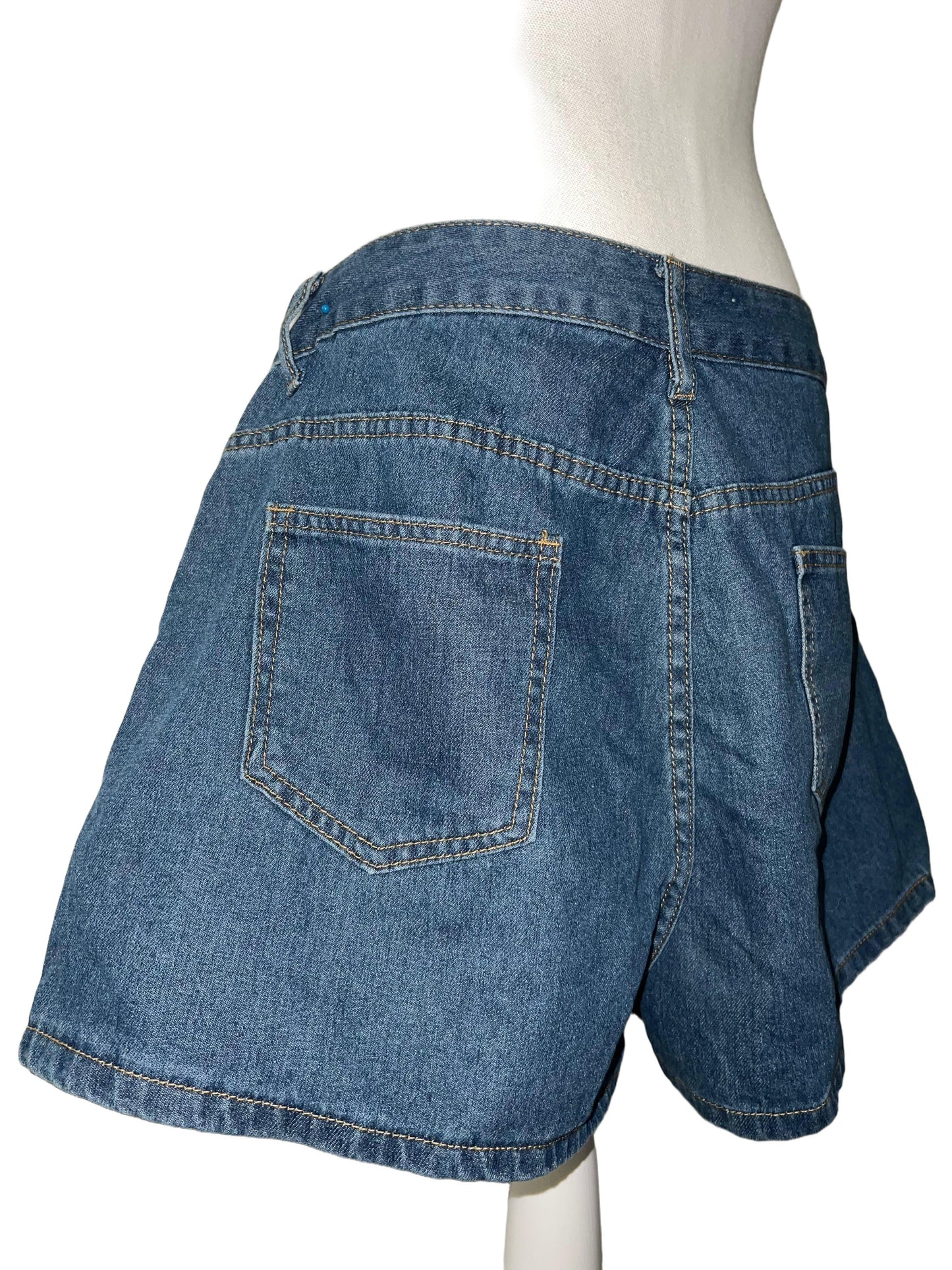 Mid Wash Skort